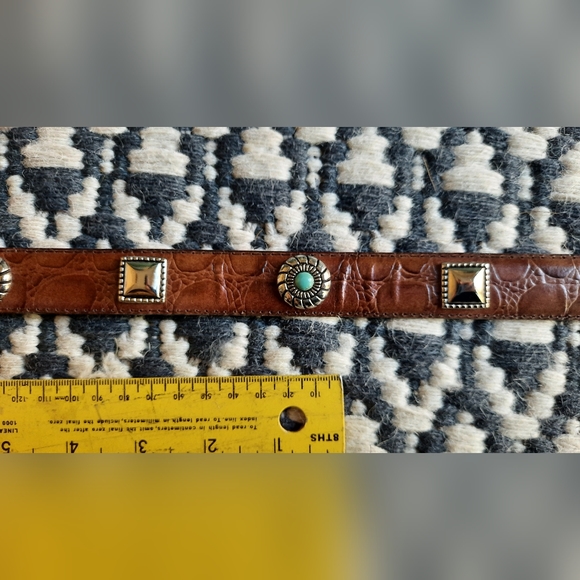Source Unknown Accessories - Beautiful Leather Belt with Silver and Turquoise